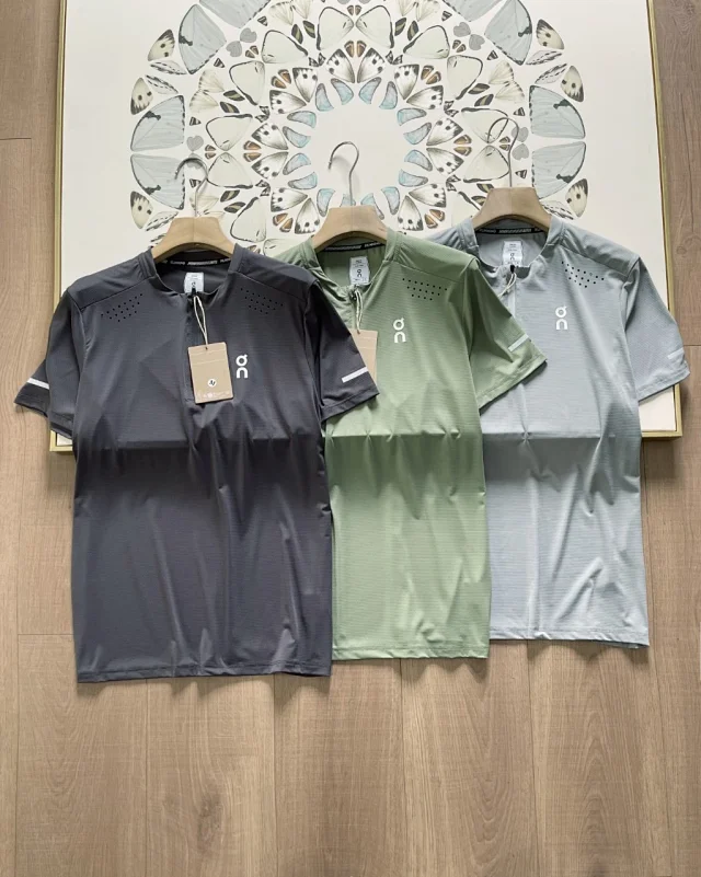 On T-Shirts Men's short-sleeve half-zip running T-shirt product detail image 2