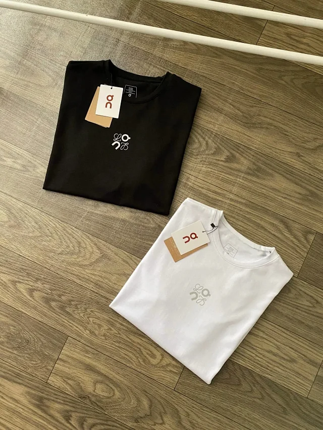 LOEWE T-Shirts Logo Print product detail image 2