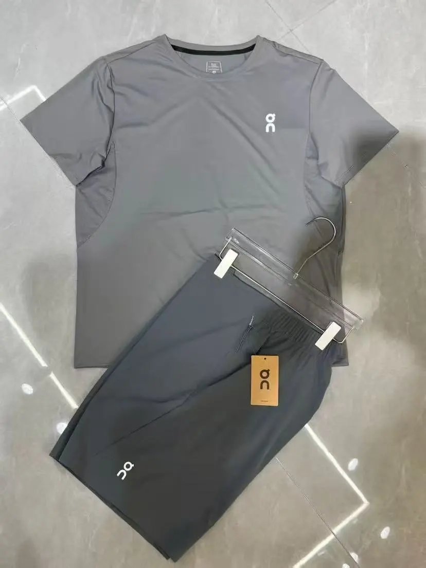 On T-Shirts Crew Neck Logo T-Shirt image 4