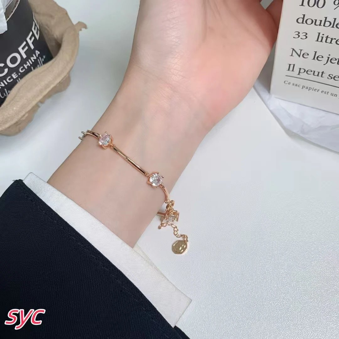 Design Gold-Tone Crystal Link Bracelet Jewelry - 7