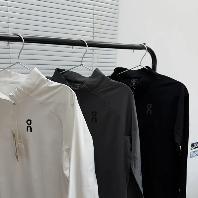 On Hoodies & Sweatshirts Climate Shirt 2 Quarter-Zip product detail image 3