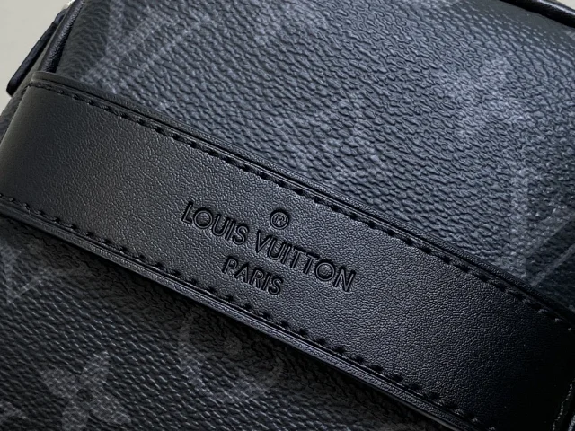 Louis Vuitton M47625 and M11510 product detail image 15