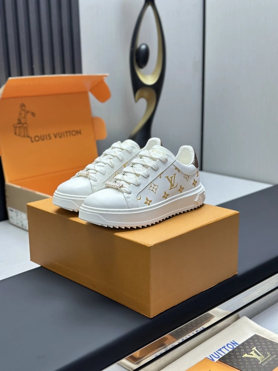 Louis Vuitton Sneakers Low-Top Monogram Lace-Up image 11