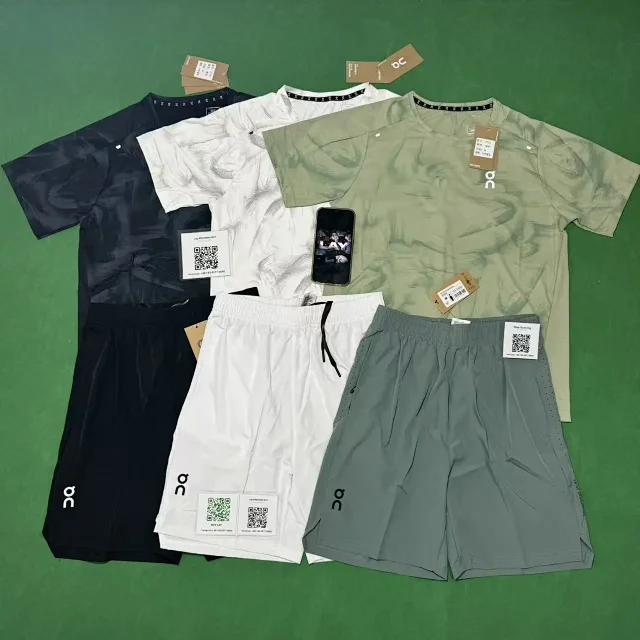 On Matching Sets Marble-print short-sleeve T-shirt and shorts set product detail image 2