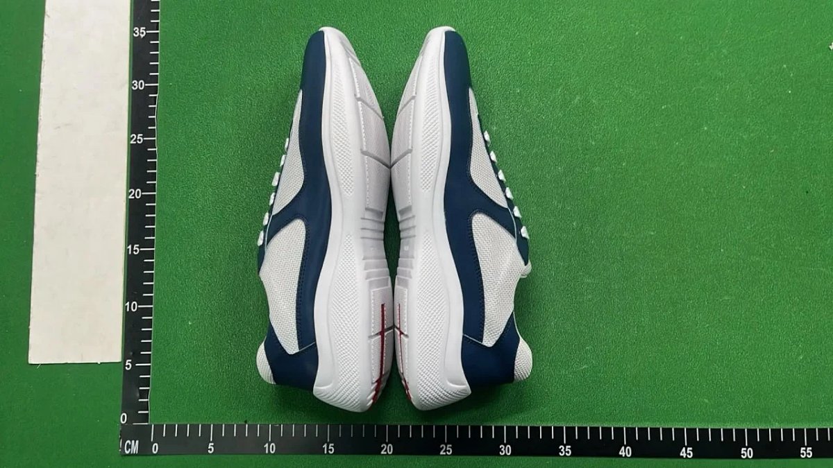 Prada Re-Nylon Runner White and Gray Sneakers Chunky Sneakers product detail 2 in Litbuy spreadsheet finds
