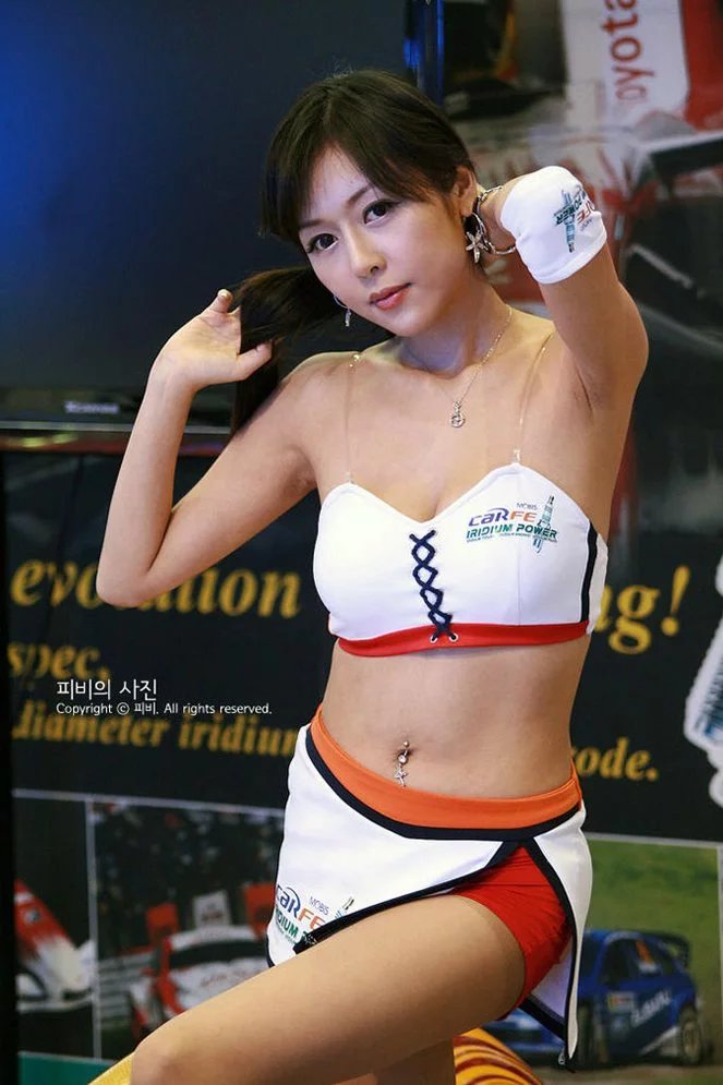 韩国可爱美女车模车展性感写真集