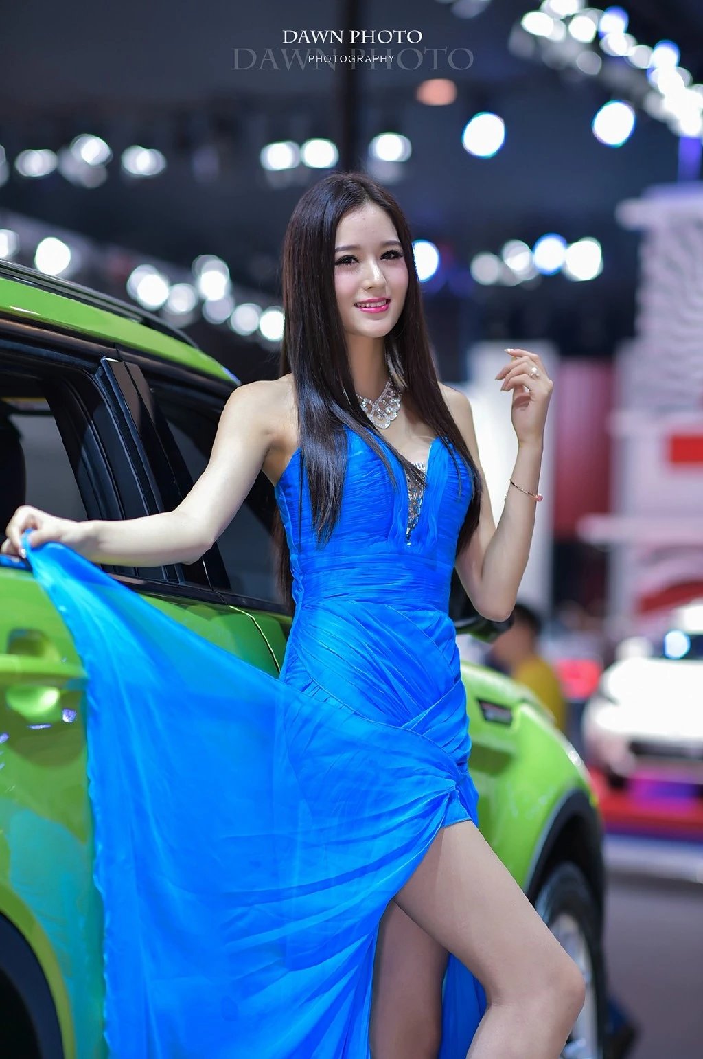 VOL.664 韩国车模崔星河《车展优雅长裙系列》高品质壁纸大图-无限云图网