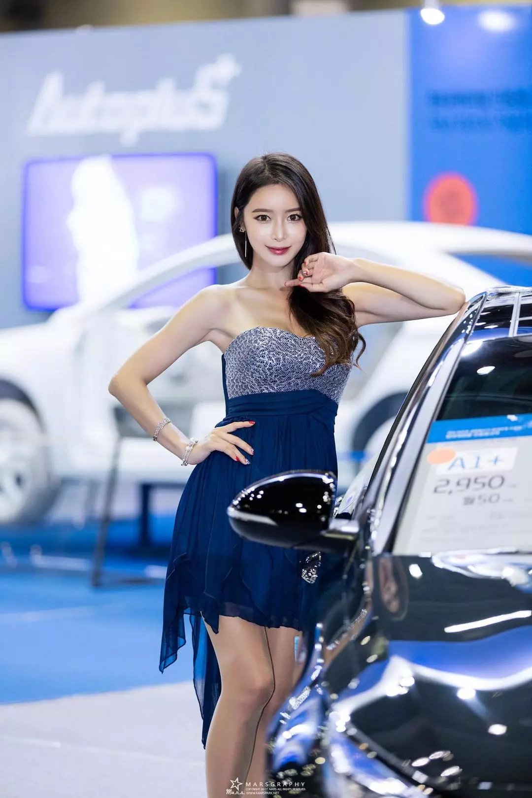韩国赛车女郎素怡靓丽性感写真图片