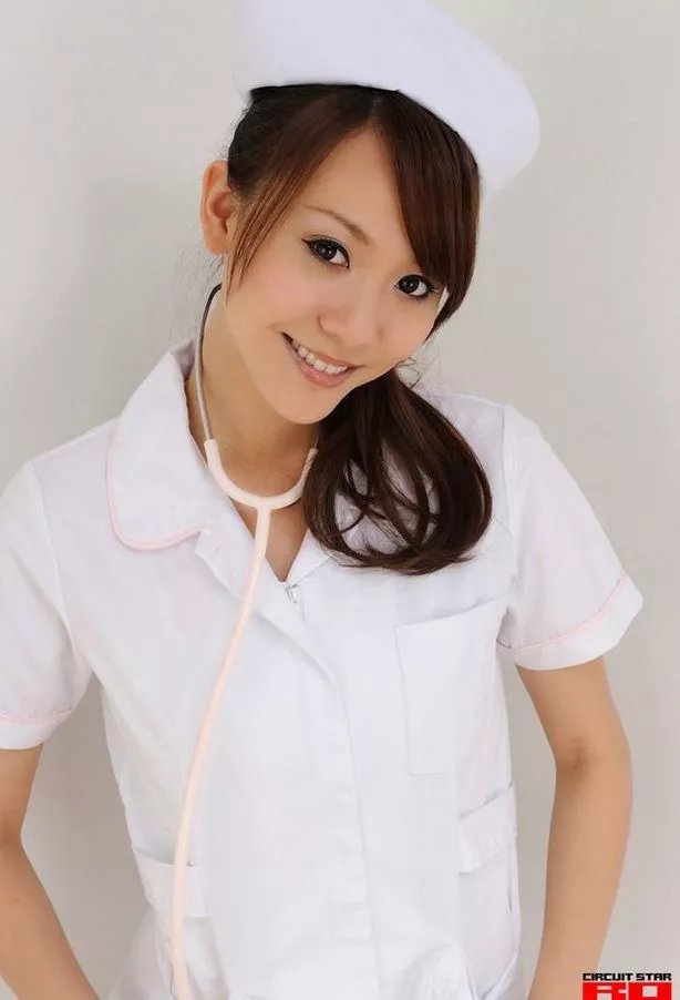 日本美女植田早纪护士制服白丝袜照