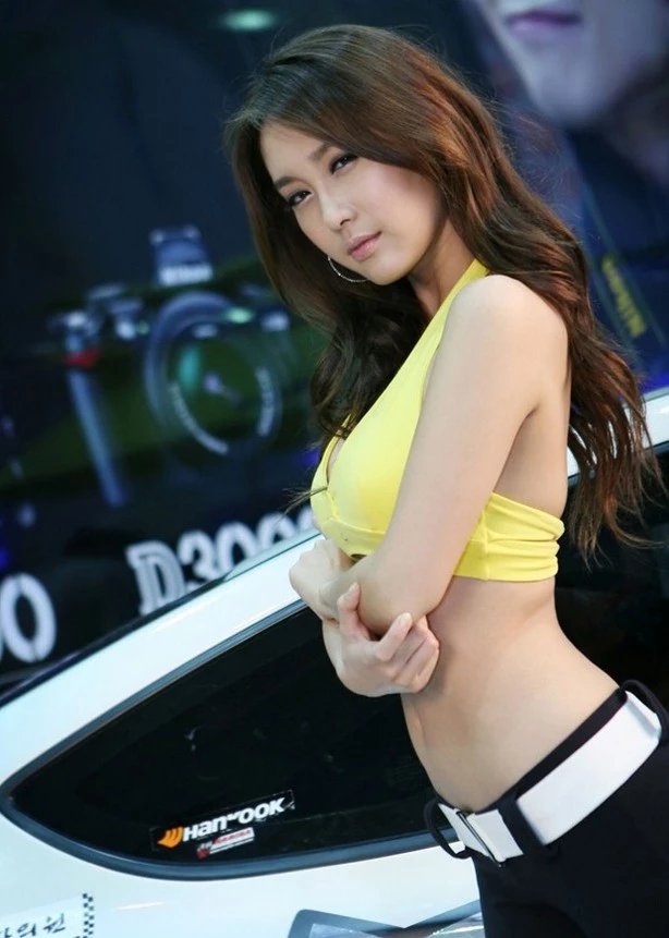 韩国美女模特黄仁智高清写真图片