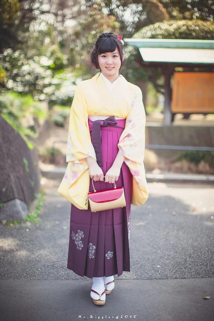 日本漂亮美女和服古装街拍图片