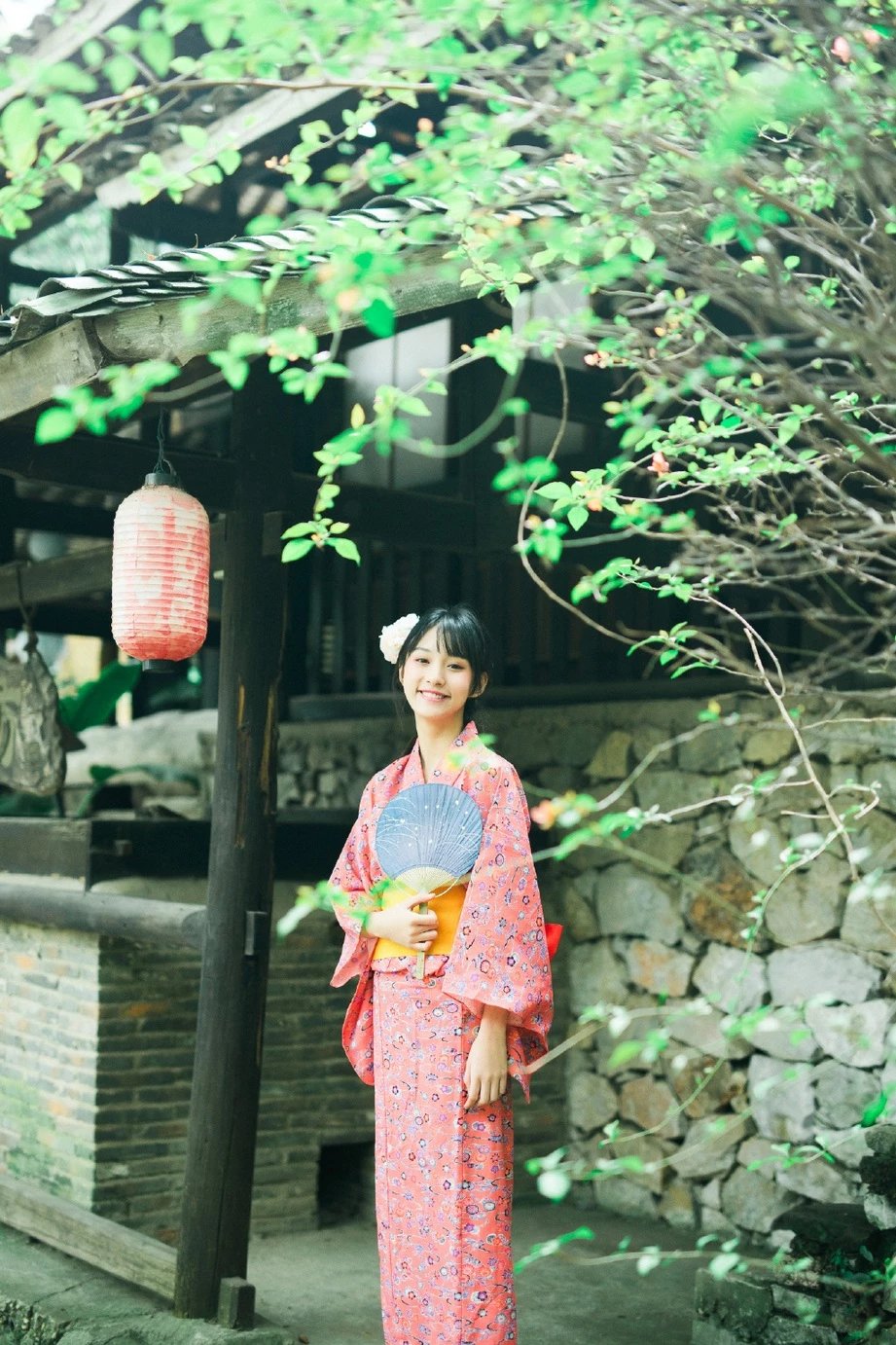 漂亮的日本古装和服美女甜美写真图片
