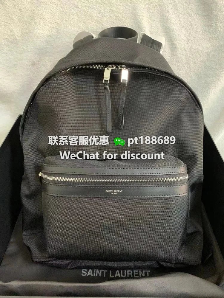 双肩包、Saintlaurent DELAVE 进口帆布背包、海外代购火热爆单的双肩背包，独特的设计，柔软质感十足的进口里布，全网独家对版！购入原版精心制作，费