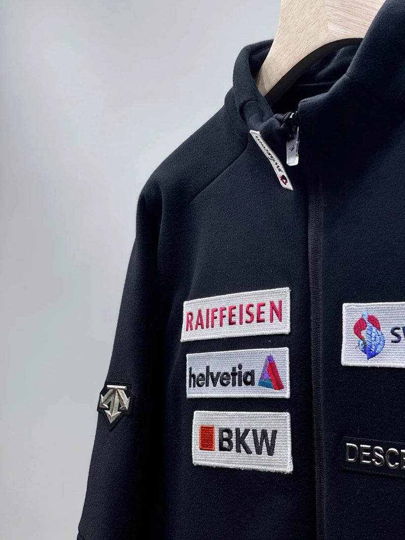 情侣款，可外穿可内搭：DESCENTE  瑞士国家高山滑雪队 针织运动外套 团购价339元（吊牌价1790元） 买手党-买手聚集的地方