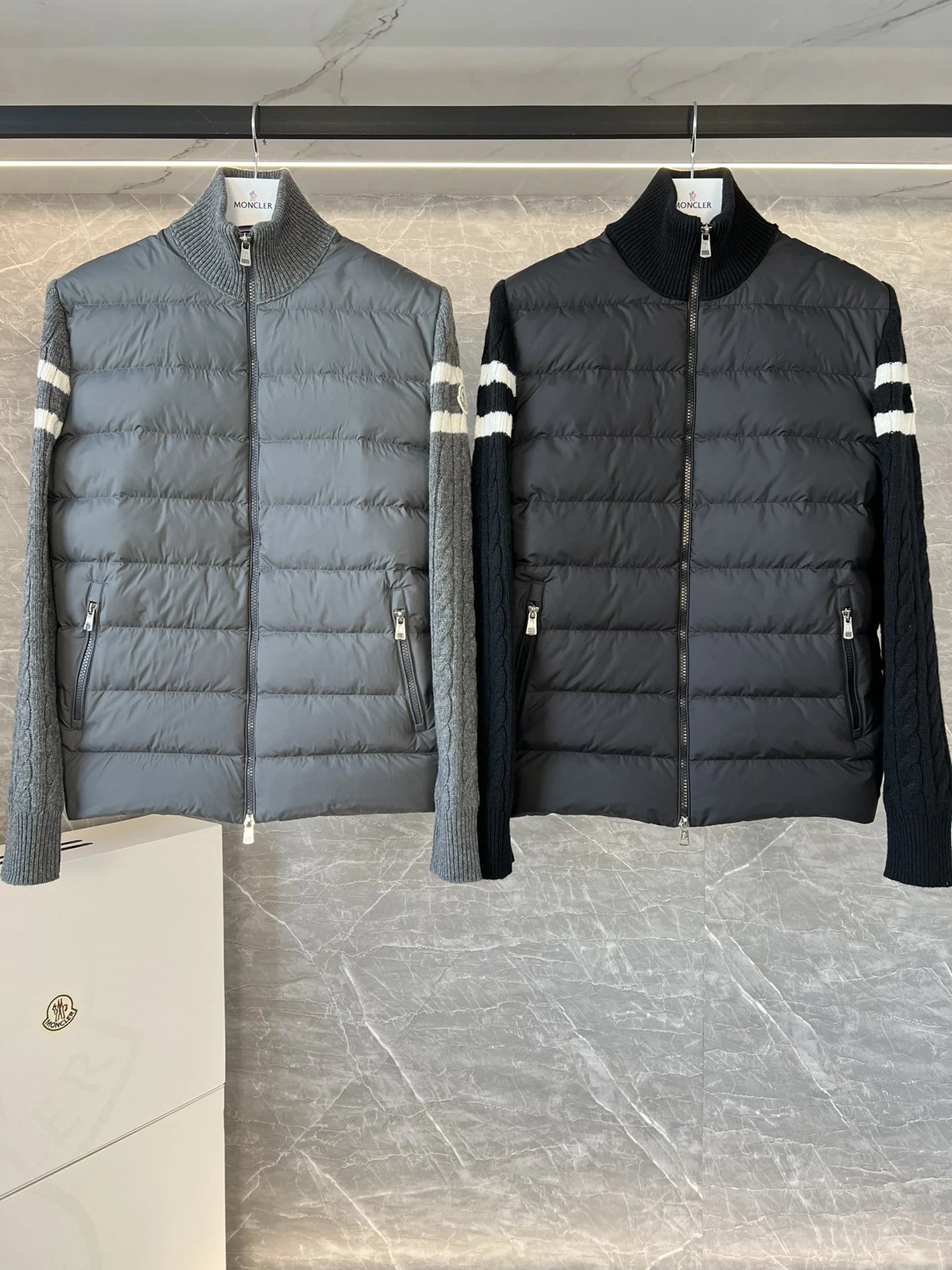 广州高版本Moncler秋冬新款设计时尚百搭舒适透气潮流羽绒拼接针织衫羽绒服外套！官网同步发售！设计感与颜值爆棚的羽绒外套，品控可以直接入手，不容过错的高端臻品！白色两条杠搭配袖子设计风格帅气十足-6