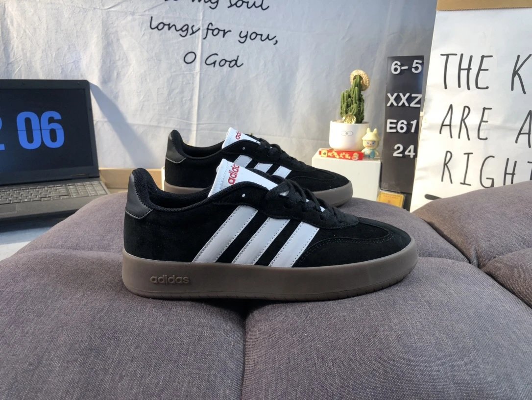 Adidas阿迪达斯 真标半码采用翻毛皮组合牛津布鞋面材质，外置RB耐磨橡胶外底阿迪达斯Adidas Barreda Decode Low 巴列达解密系列低帮复古德训风系带百搭休闲运动T字头板鞋 -2