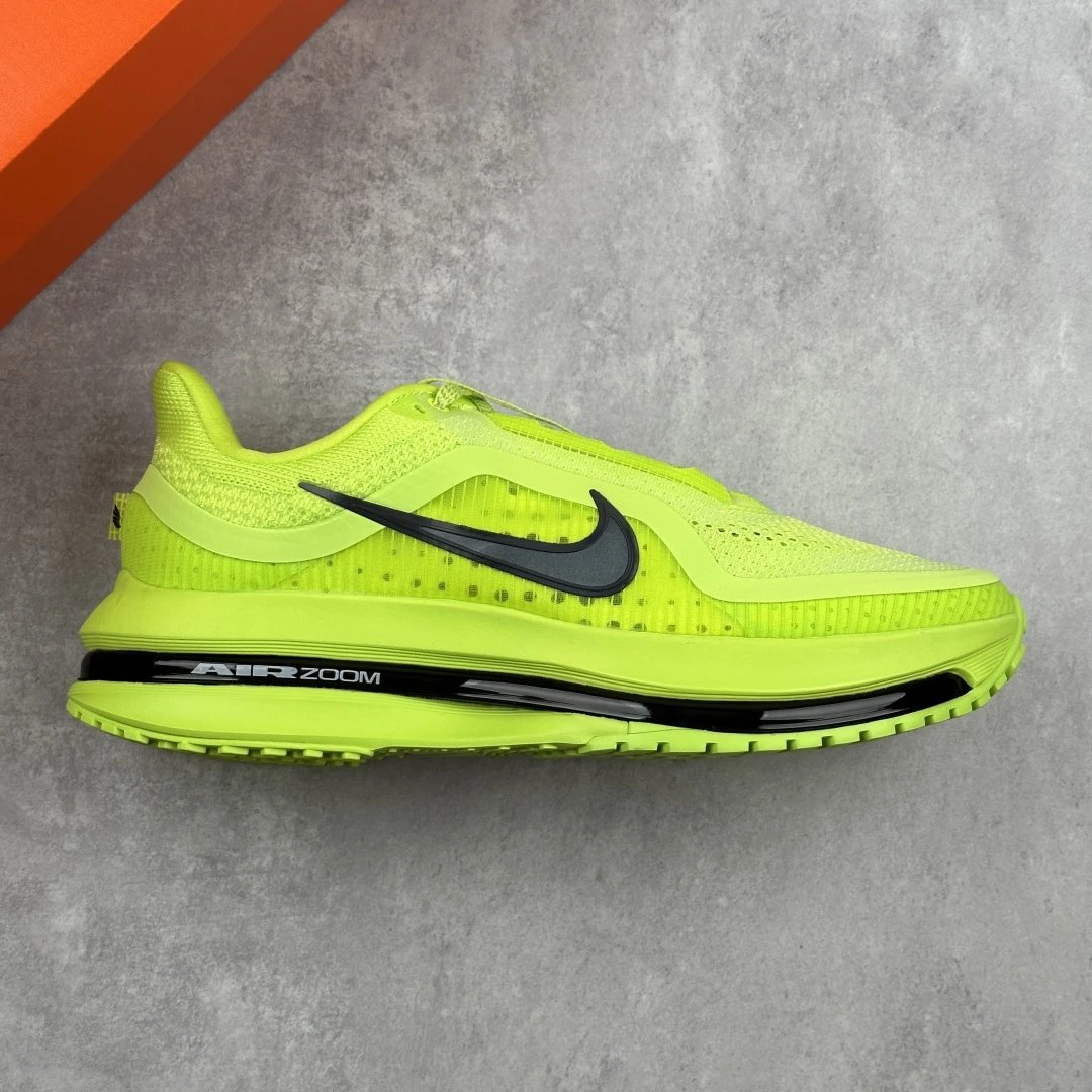 2025年跑鞋王者降临，耐克推出的超级飞马 Nike Pegasus Premium 全掌气垫 纤维气柱网面跑步鞋