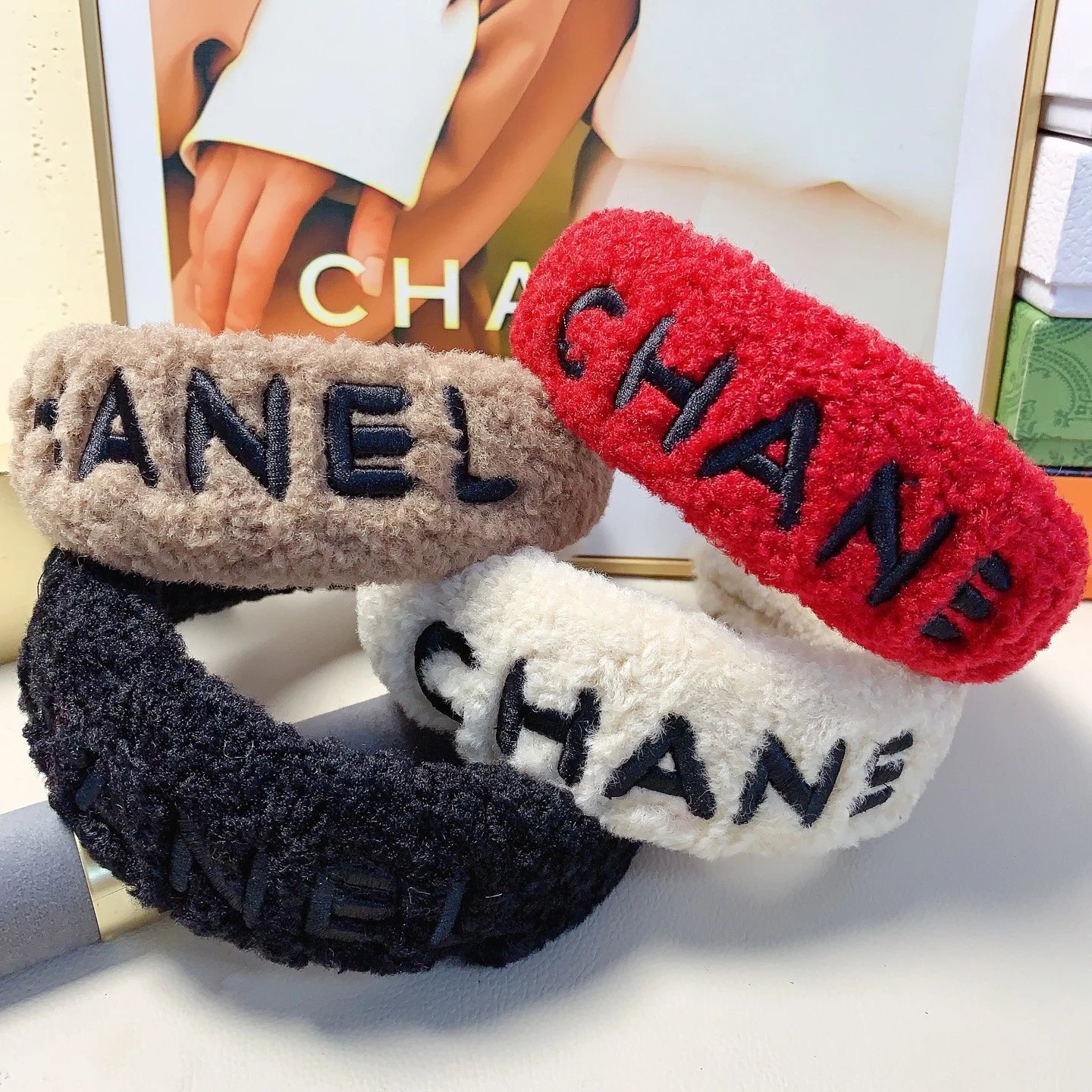 chanel小香 chanel发箍 高卢顶羊羔毛刺绣