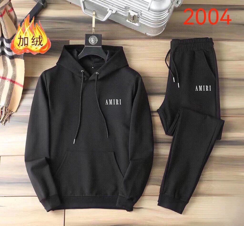 品牌 AMIRI (加绒加厚) 2025春款新品 ，明星最爱时装味休闲套装，干净利落剪裁 ，都市风十足 采用精品定制面料，内里保暖效果极佳，手感软糯干爽，上身效果挺括有型