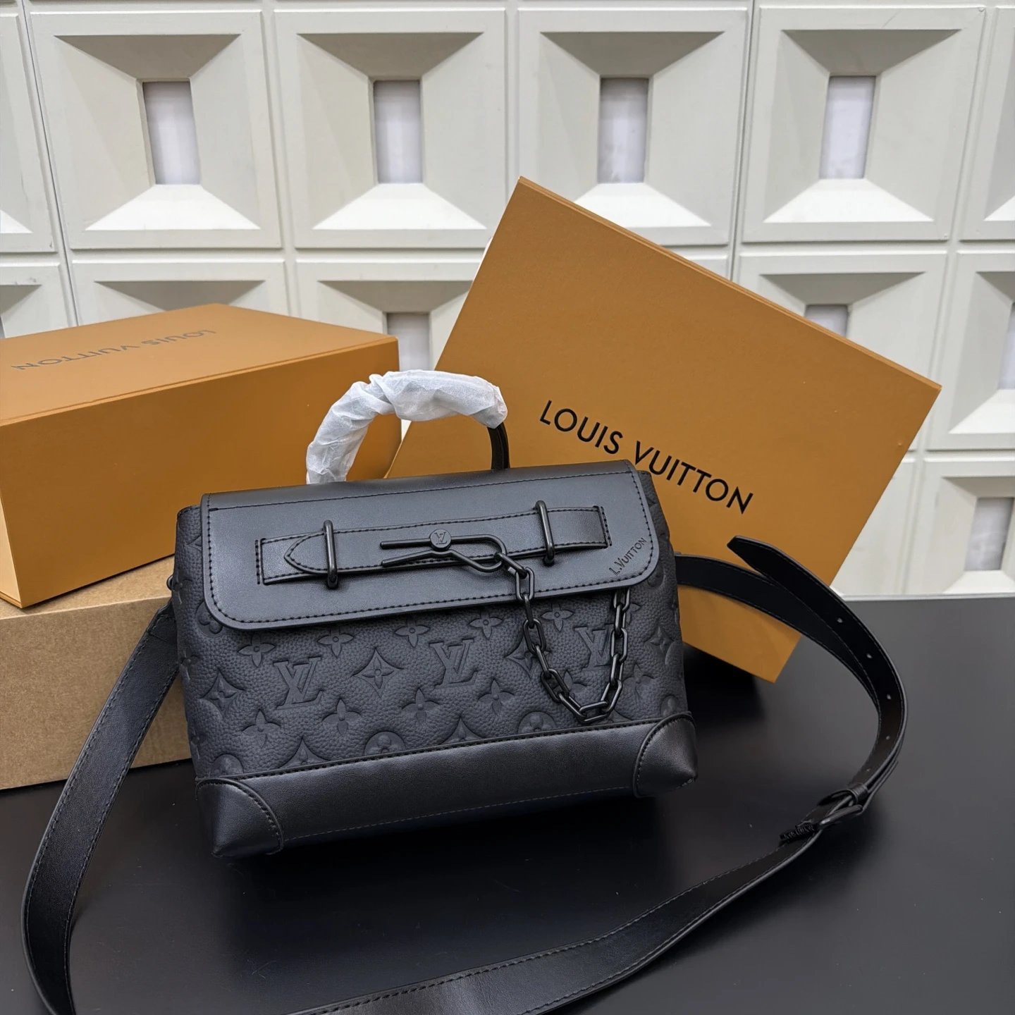 Louisvuitton lv STEAMER 手袋 牛皮链条手提包 斜挎单肩公文包 经典百搭 实物拍摄 原厂原版面料 配送飞机礼盒 25 x 20 cm 