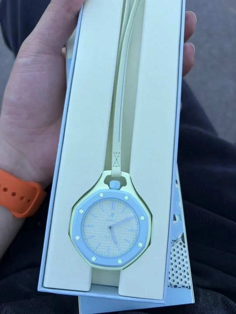 LitBuys Wristwatch