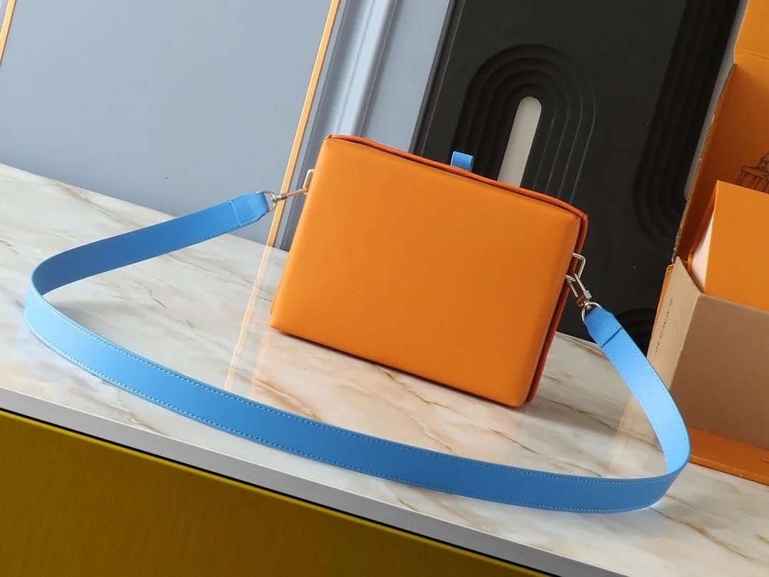 LitBuys Shoulder Bag