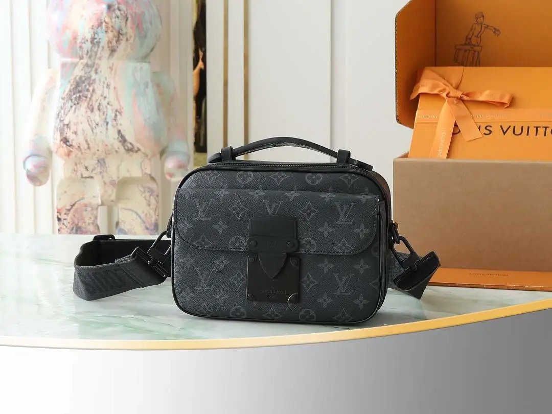 LitBuys Shoulder Bag