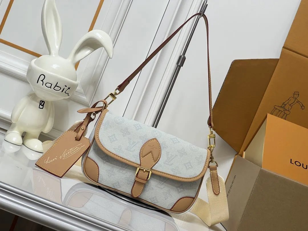 LitBuys Shoulder Bag