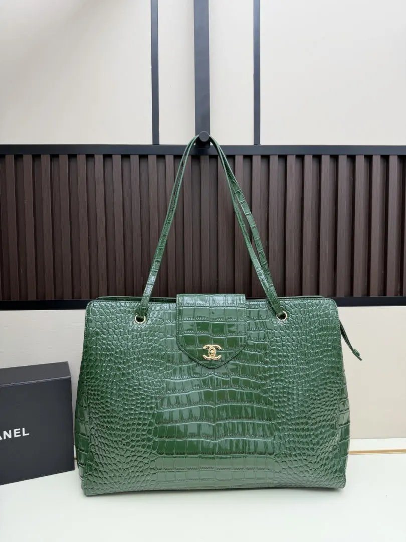 LitBuys Tote Bag
