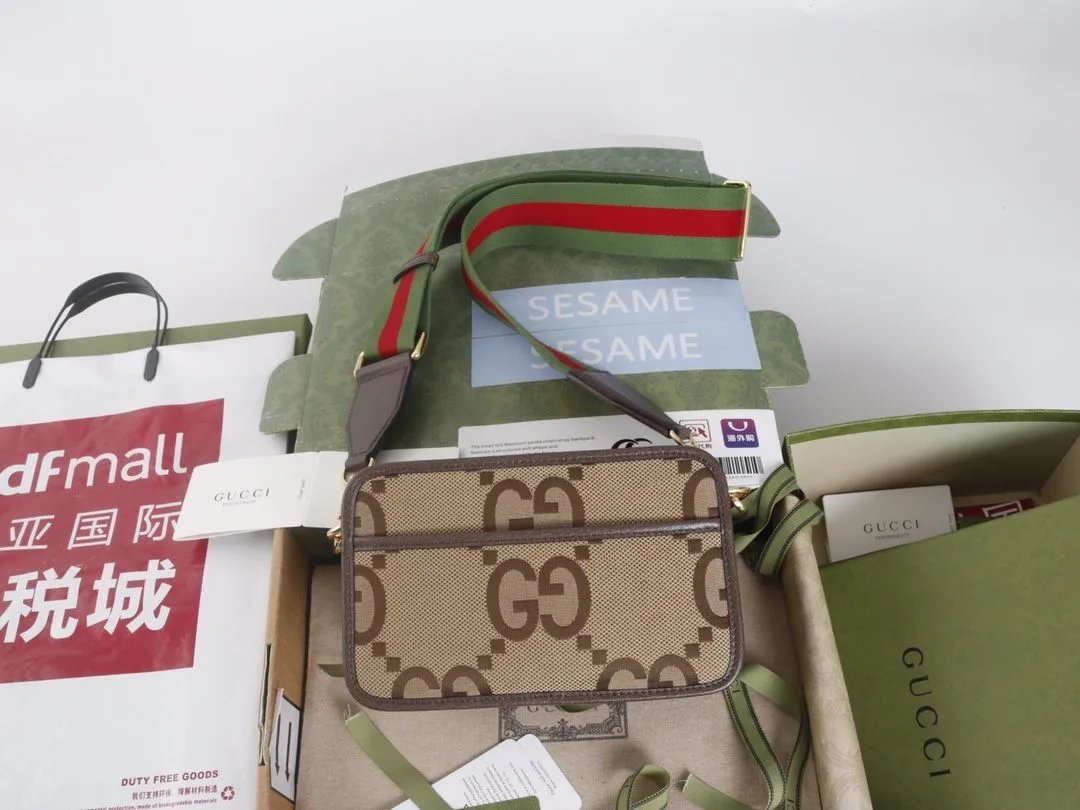 LitBuys Shoulder Bag