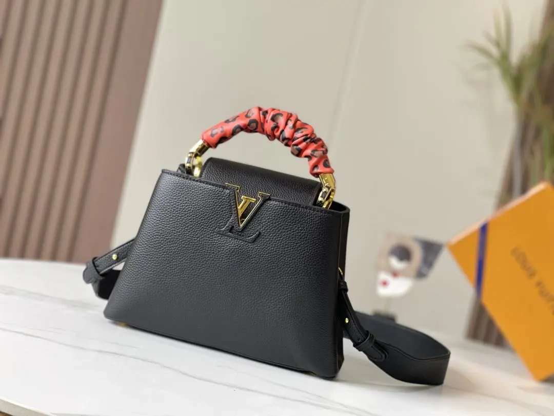 LitBuys Shoulder Bag