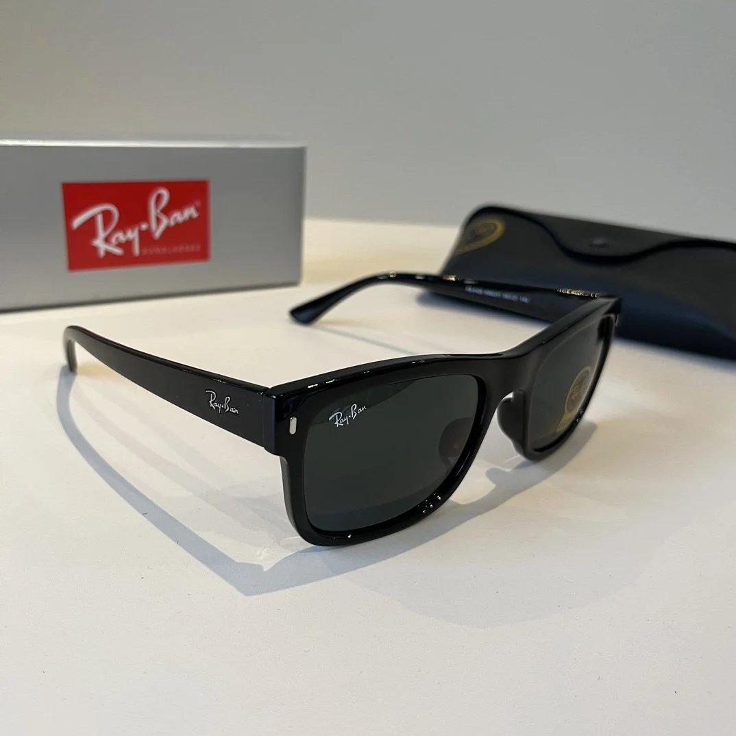 Ray-Ban Sunglasses