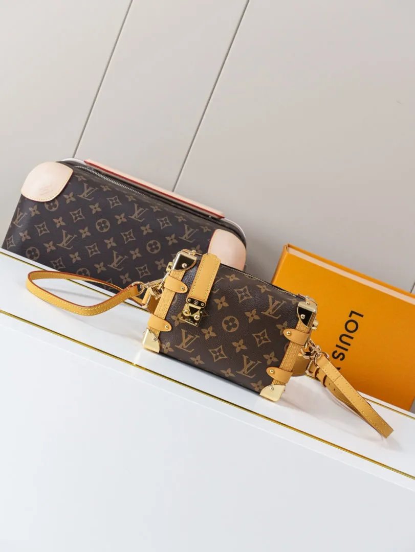 Louis Vuitton Shoulder Bag