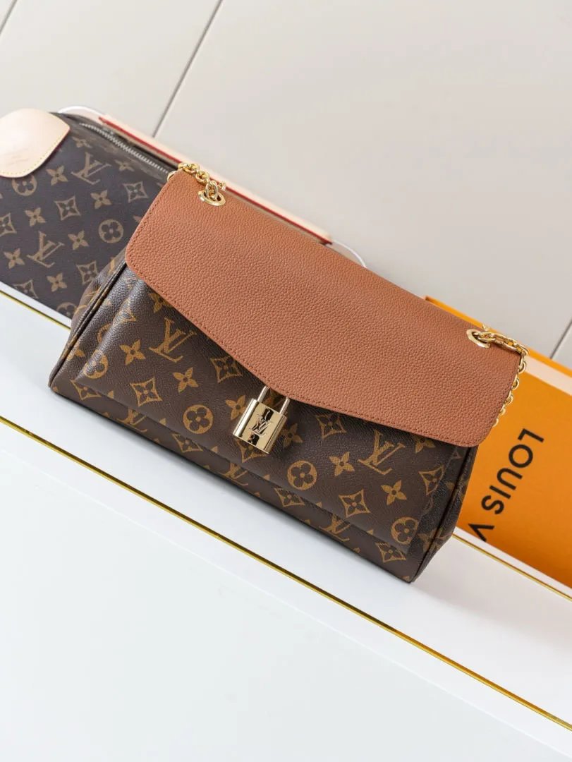 LitBuys Shoulder Bag