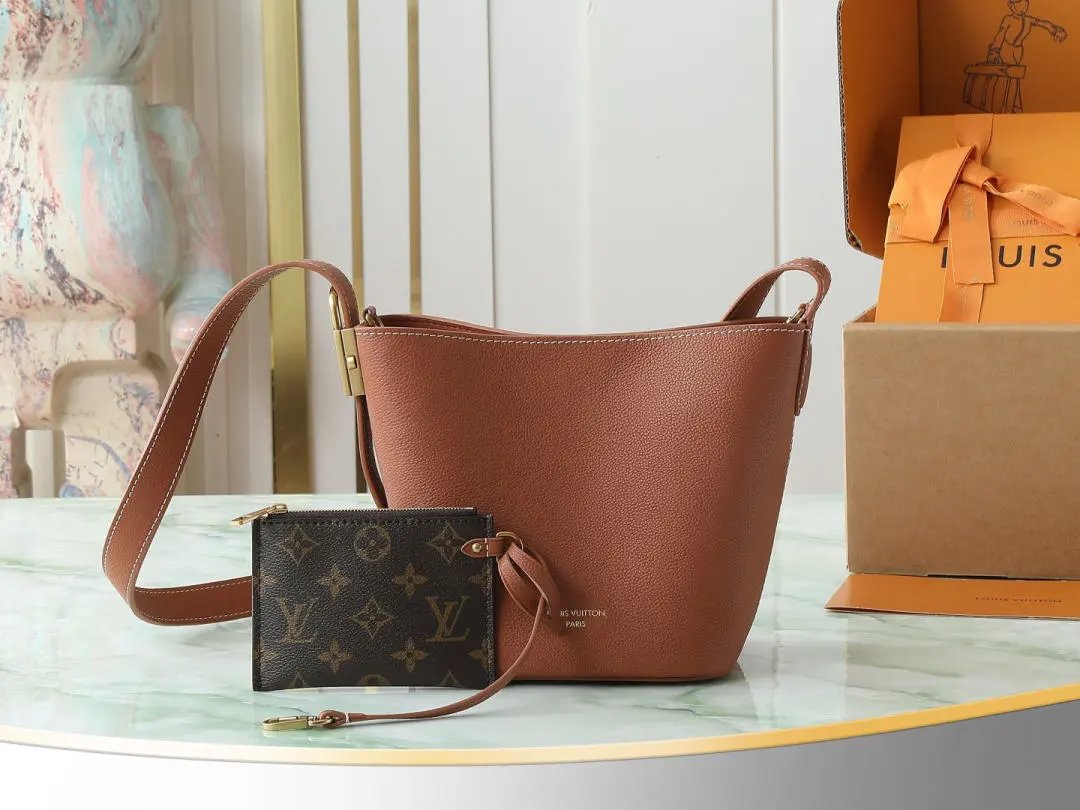LitBuys Shoulder Bag
