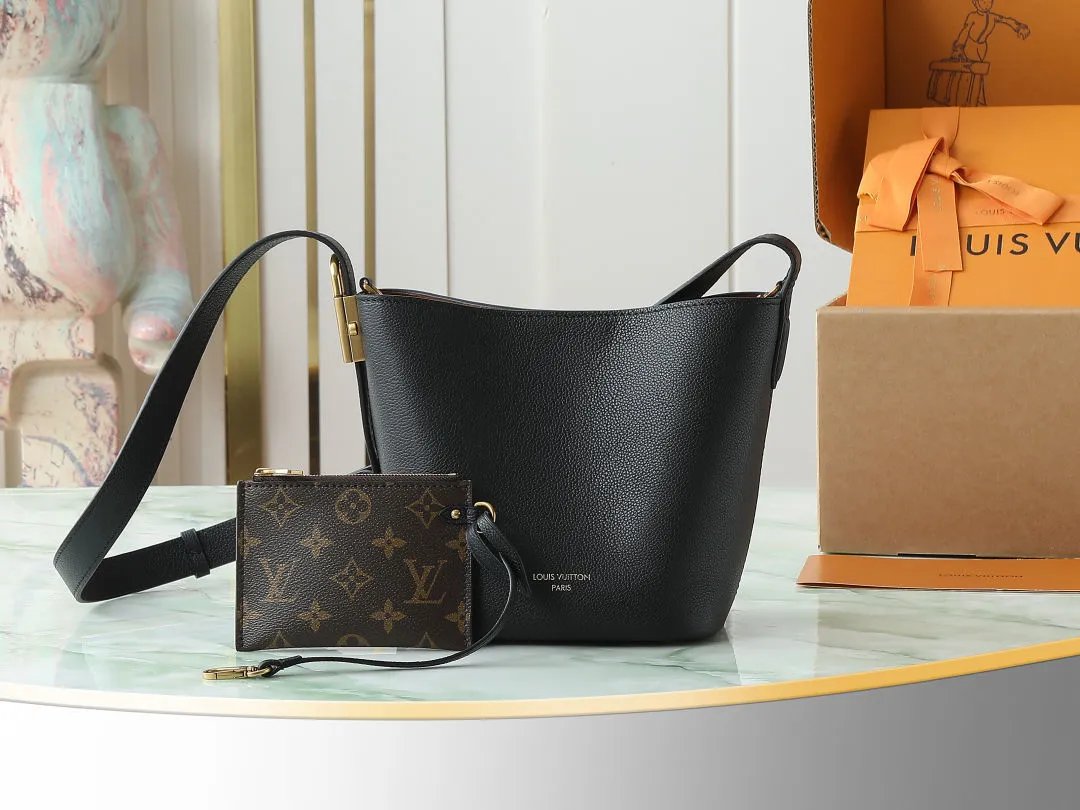LitBuys Shoulder Bag