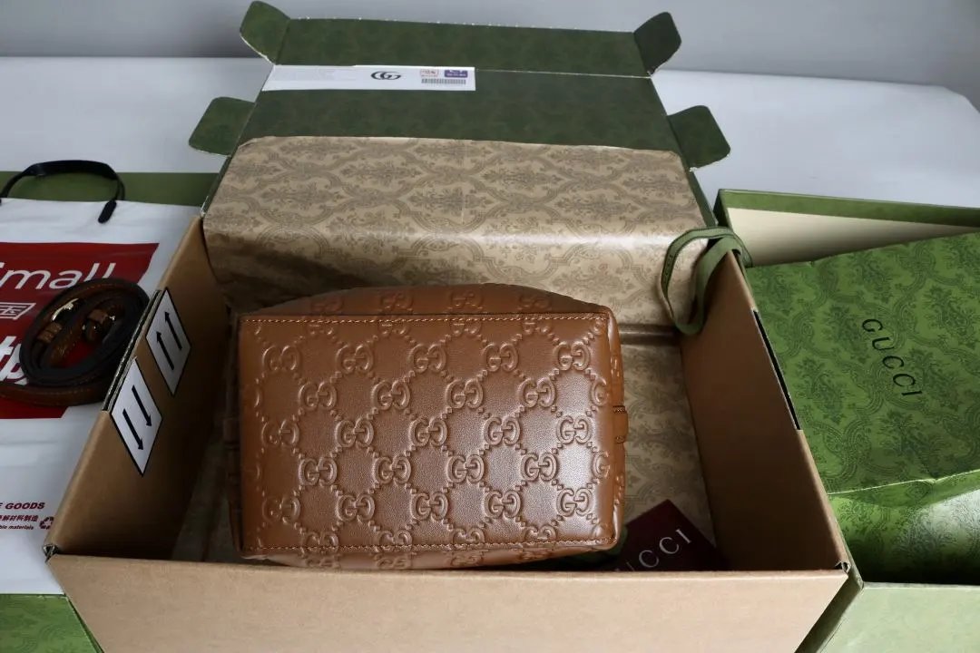 LitBuys Shoulder Bag
