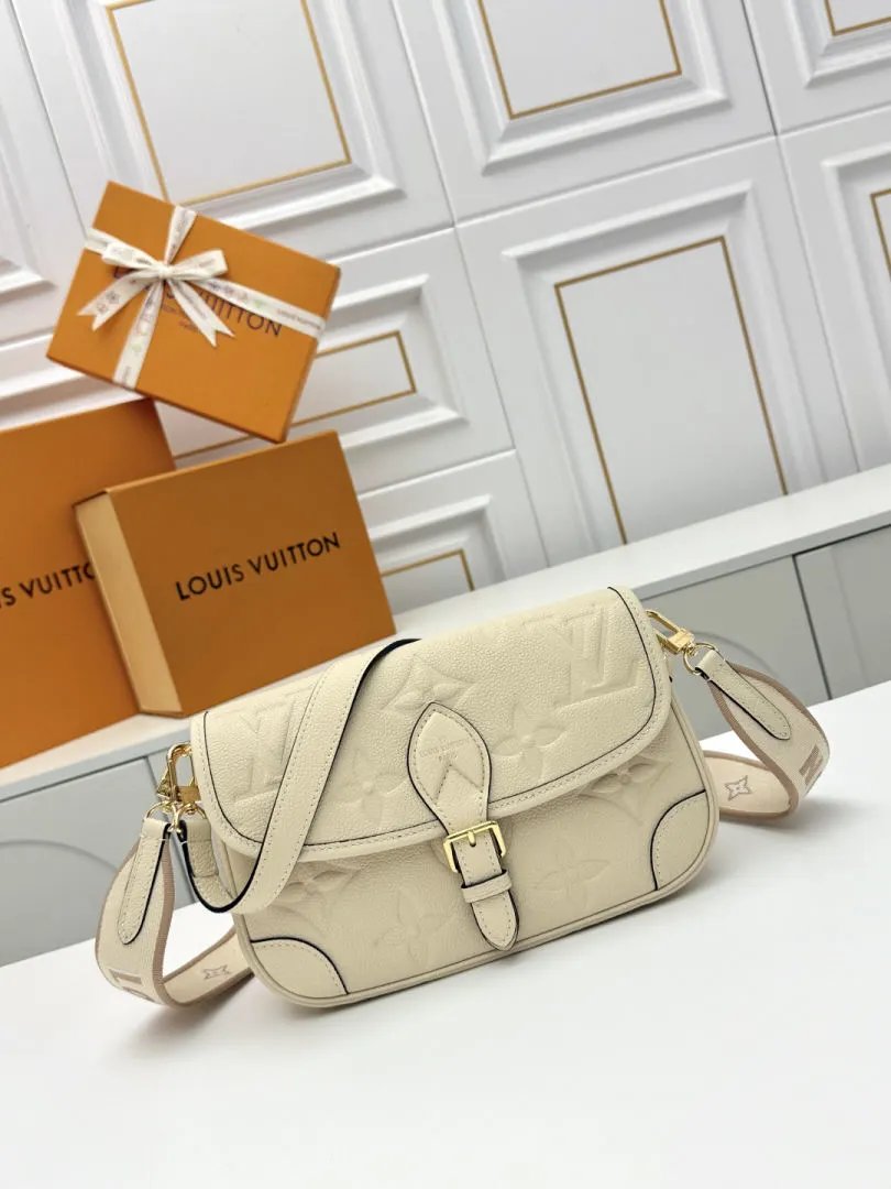 LitBuys Shoulder Bag