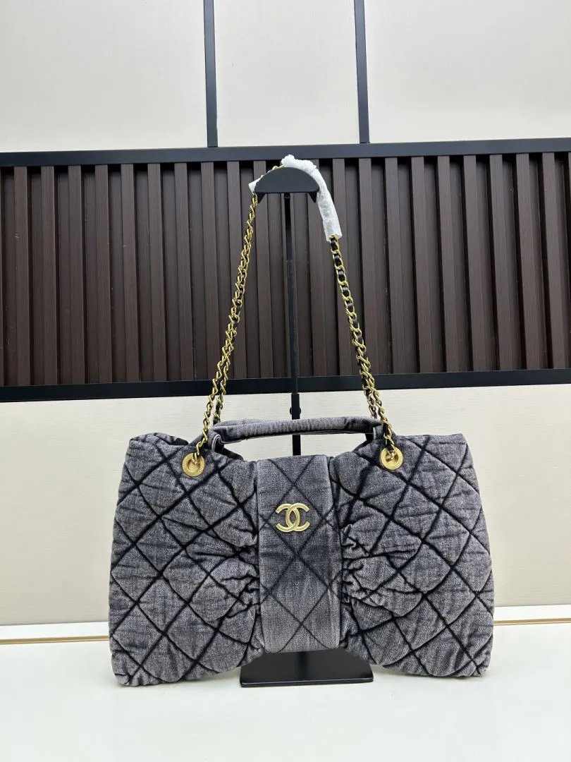 LitBuys Shoulder Bag