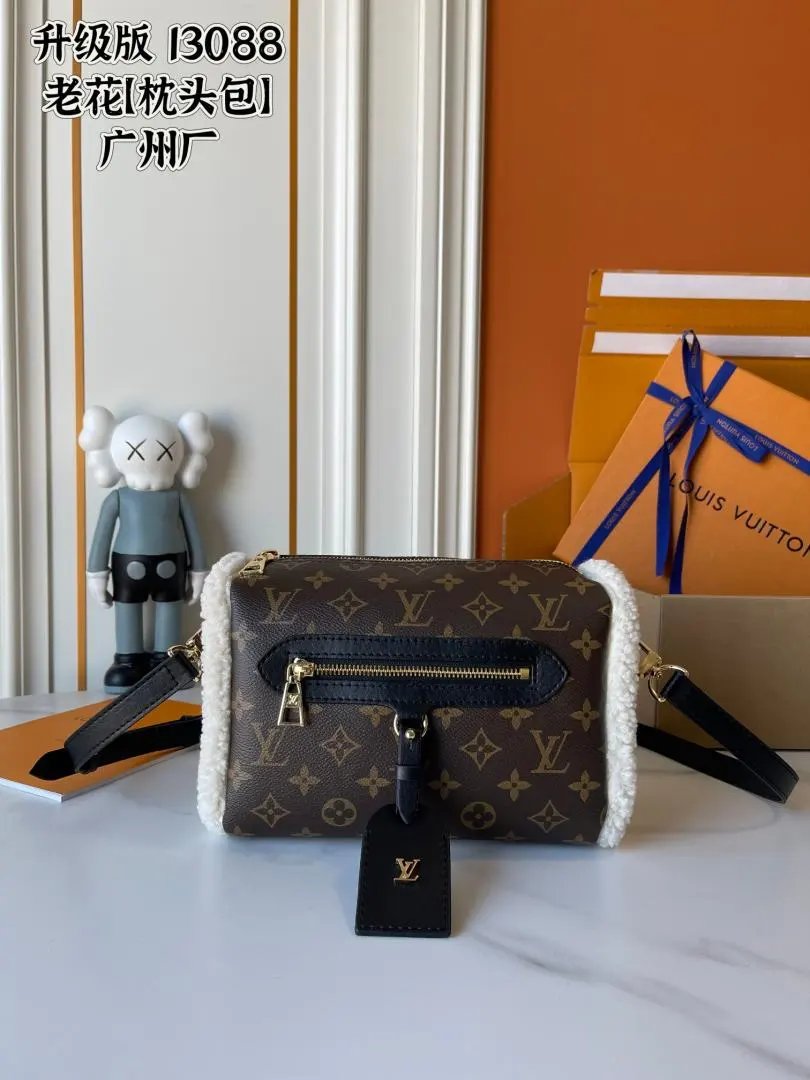 LitBuys Shoulder Bag