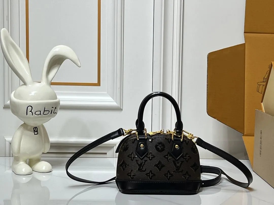LitBuys Shoulder Bag