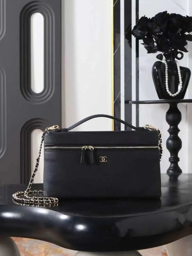 LitBuys Shoulder Bag
