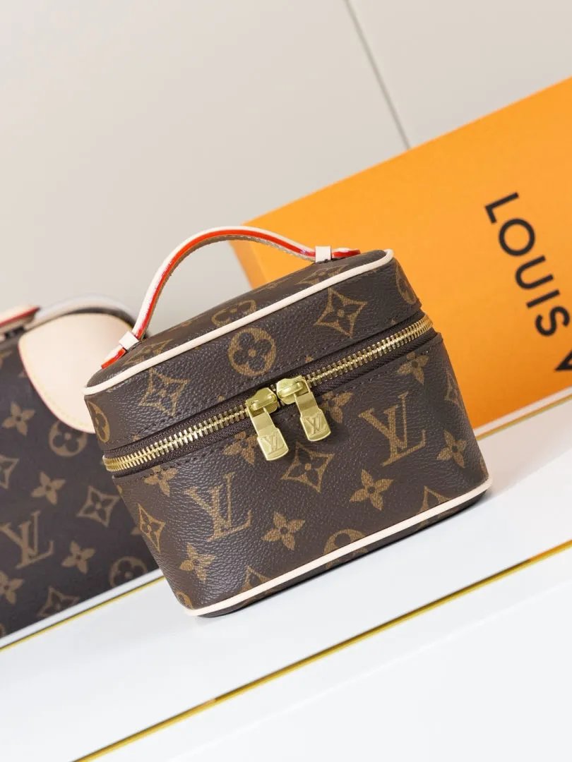 Louis Vuitton Shoulder Bag