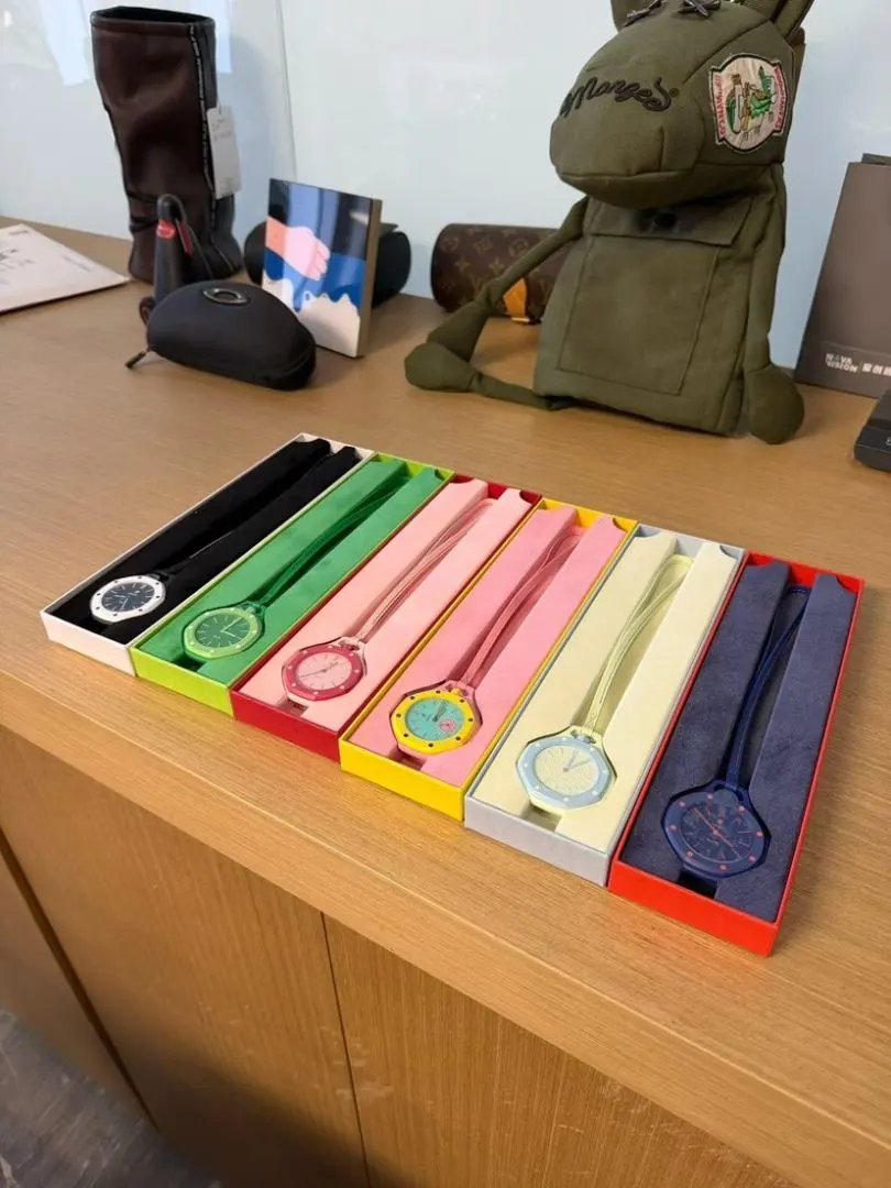 LitBuys Wristwatch