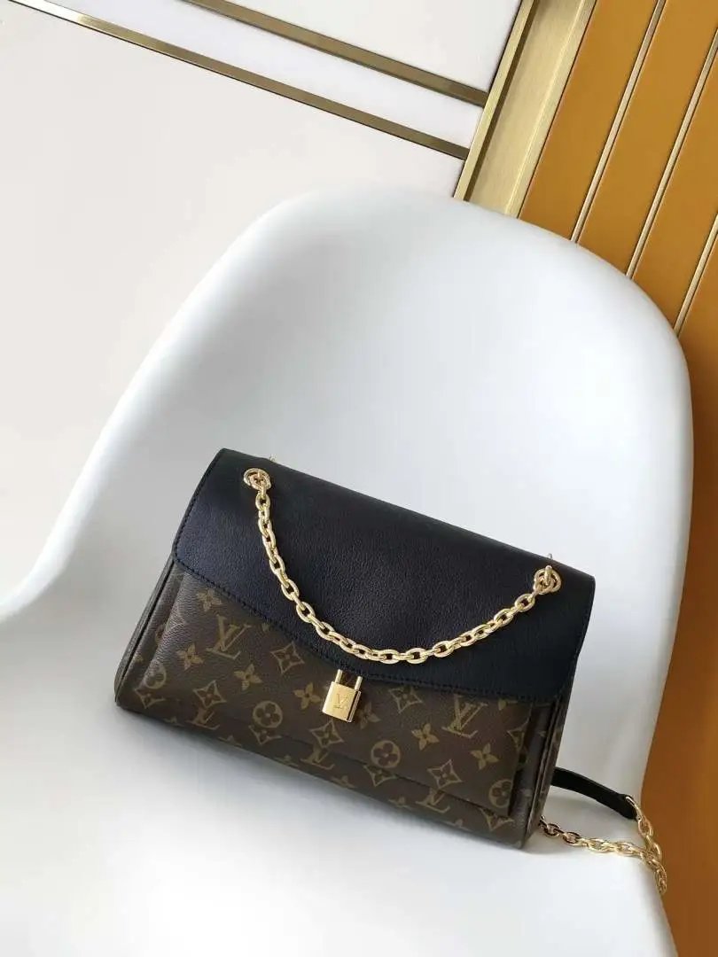 LitBuys Shoulder Bag