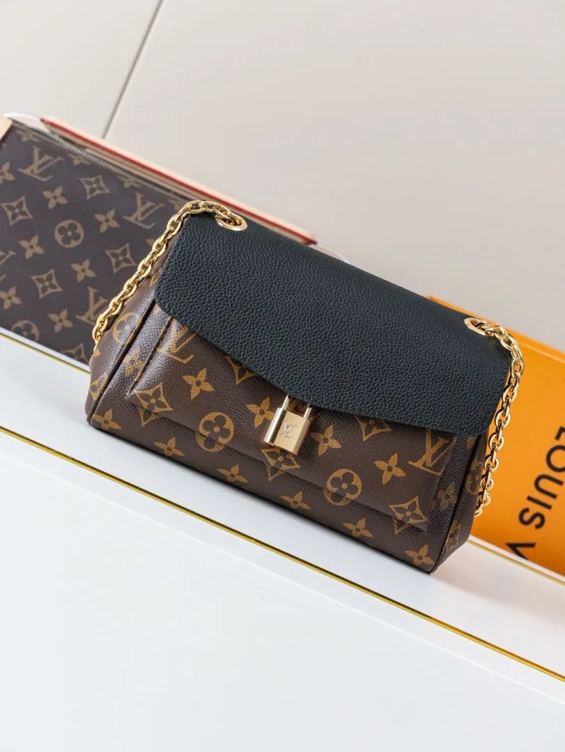 LitBuys Shoulder Bag