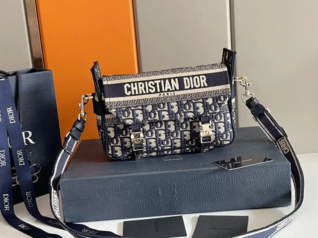 LitBuys Shoulder Bag