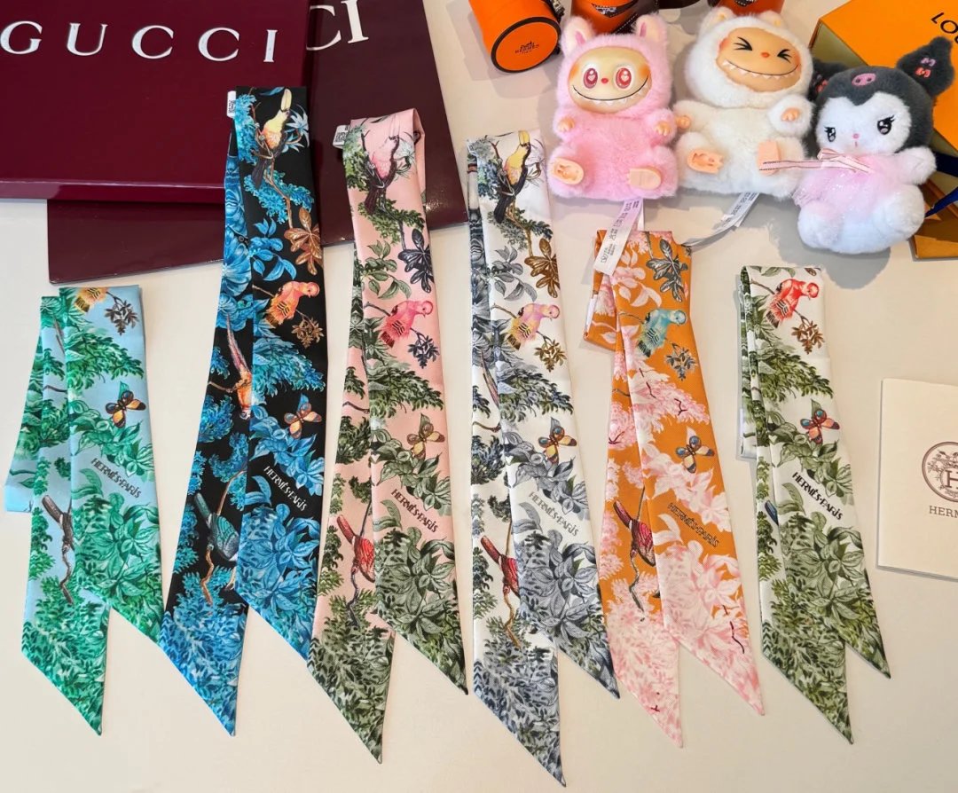 LitBuys Scarves