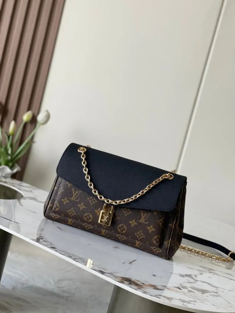LitBuys Shoulder Bag