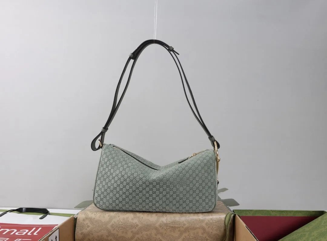 LitBuys Tote Bag